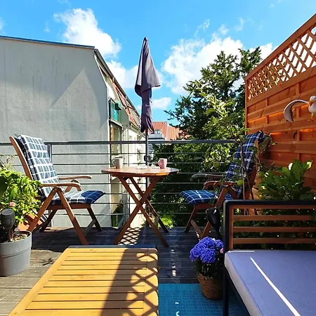 Altstadt-apartment Mit Terrasse Und Homeoffice-arbeitsplatz *