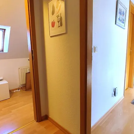 Altstadt-apartment Mit Terrasse Und Homeoffice-arbeitsplatz Apartamento