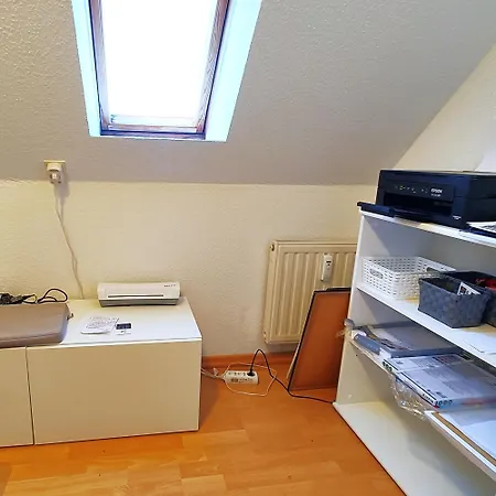 Altstadt-apartment Mit Terrasse Und Homeoffice-arbeitsplatz Apartamento